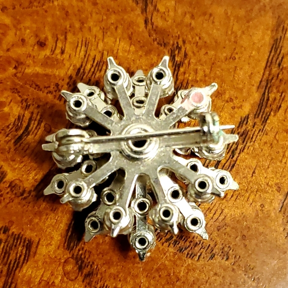 Vtg Rhinestone Snowflake Brooch - Picture 3 of 4